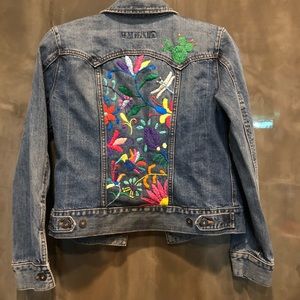 Mexican embroidered Gap denim jacket size XS